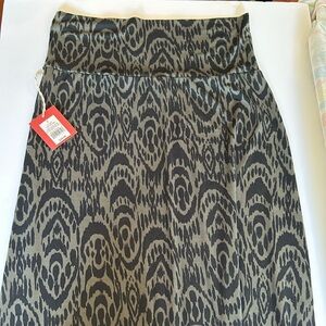 NWT Target Mossimo Knit green black print maxi skirt
